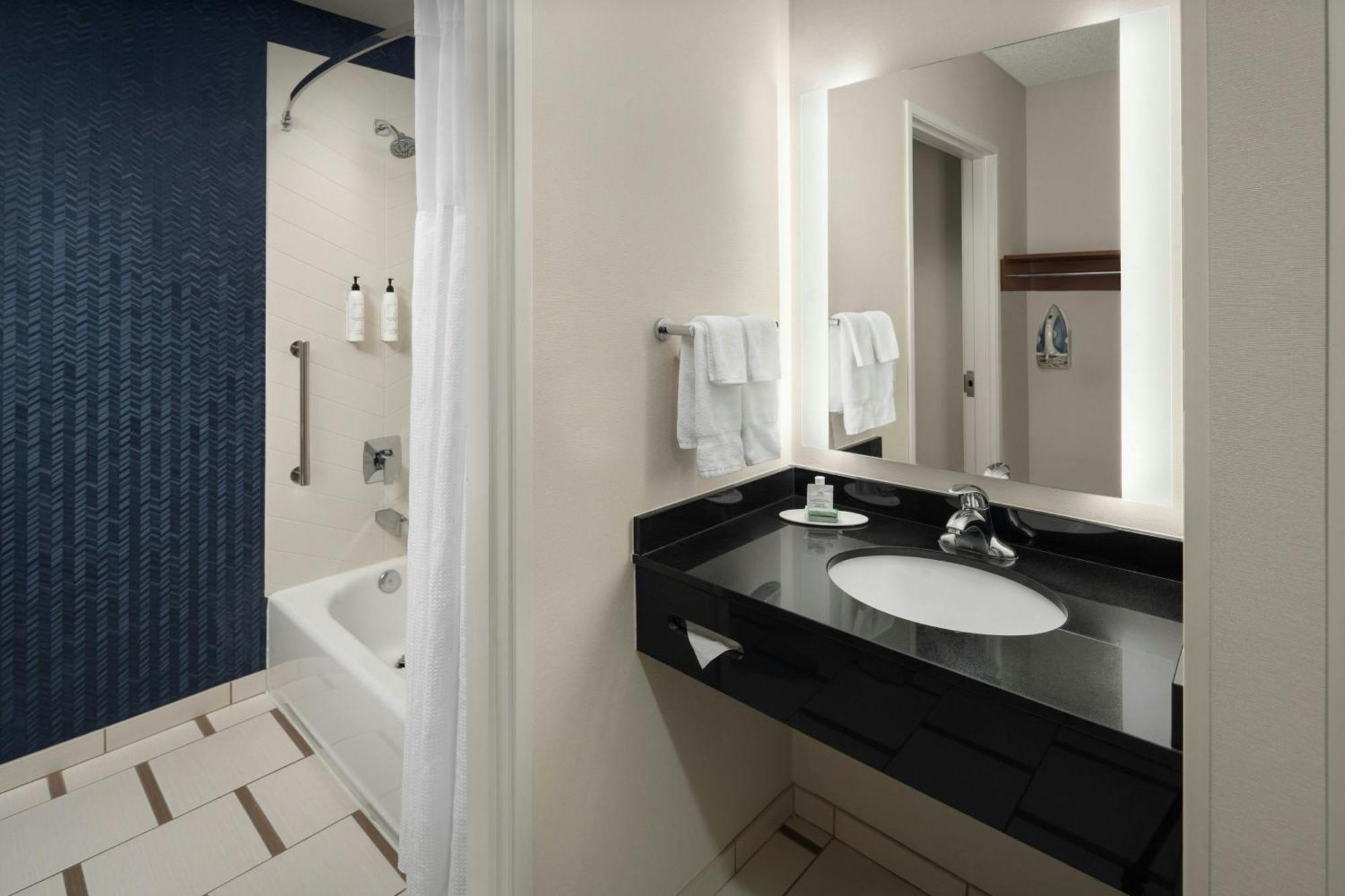 Fairfield Inn & Suites Portland South/Lake Oswego Dış mekan fotoğraf
